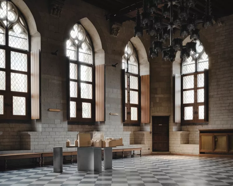 Stad Leuven start restauratie stadhuis