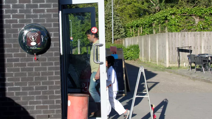 Stad Leuven breidt netwerk van AED-toestellen uit met vijf nieuwe buitentoestellen