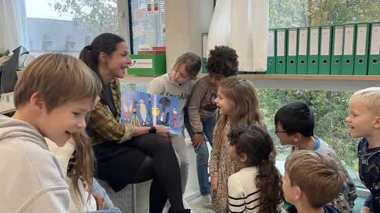 Voorlezen doet talen bloeien: Leuven viert Voorleesweek 